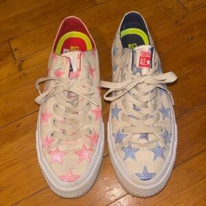 Converse Low Top Canvas Sneakers with red & Blue Stars